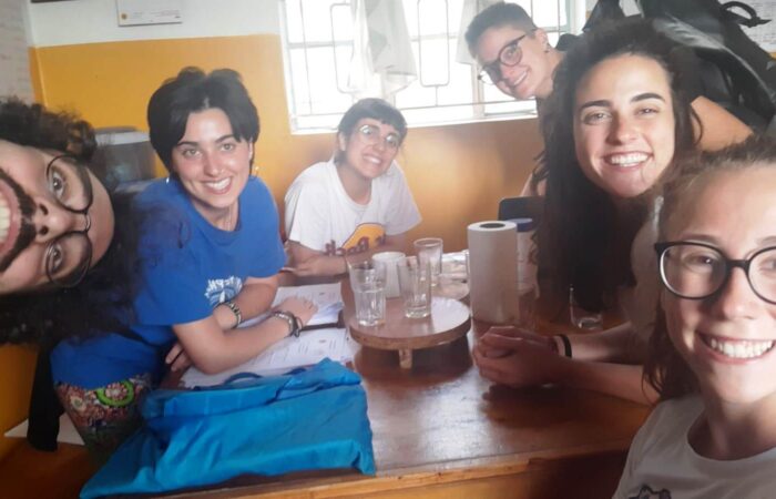 Chiara, Marte e Alessandra nostri volontari nello slum di Soweto