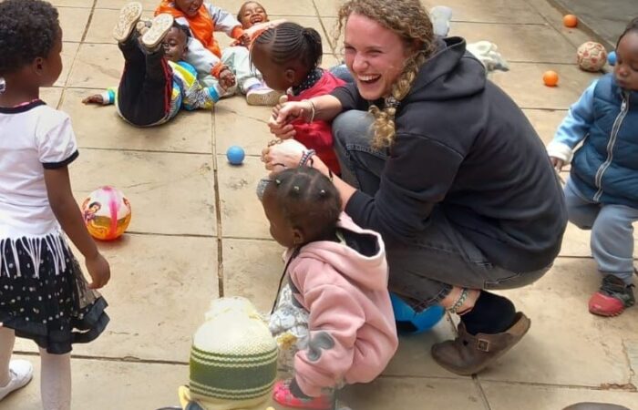 foto noemi Zocca volontaria servizio civile universale africa a slum baraccopoli di soweto kenya volontariato africa