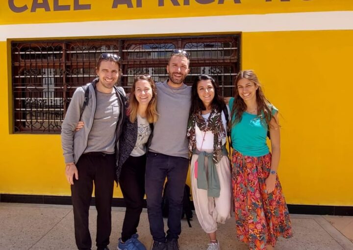 Samuele, Selenia, Sara e Giulia volontari ad agosto 2022 in Tanzania con Paolo Brasili(cooperante)